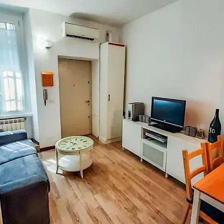 Altido Lovely 1-br Flat With Easy Access To Centre * Μιλάνο